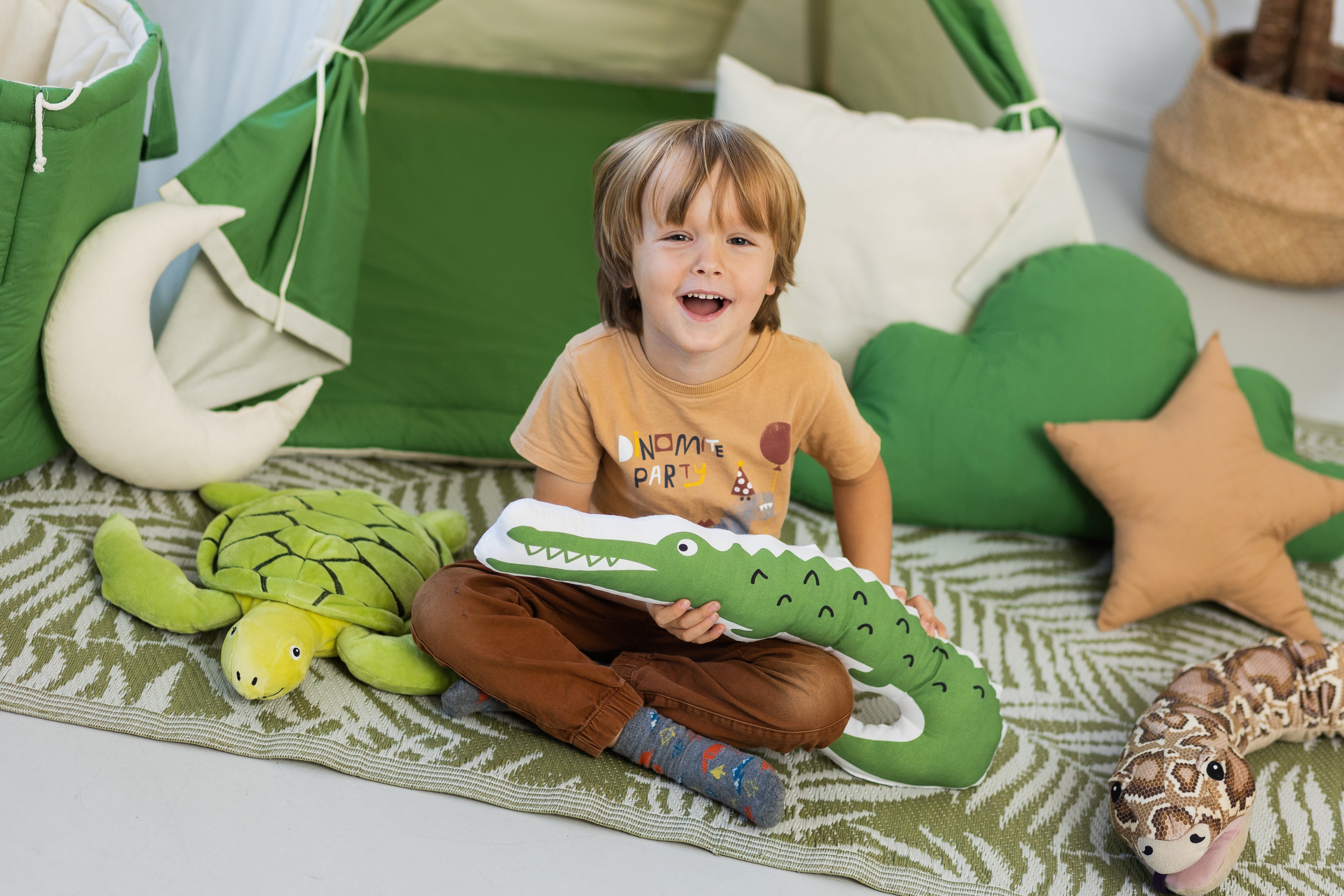 Kids Tipi Tent - Cream &amp; Green