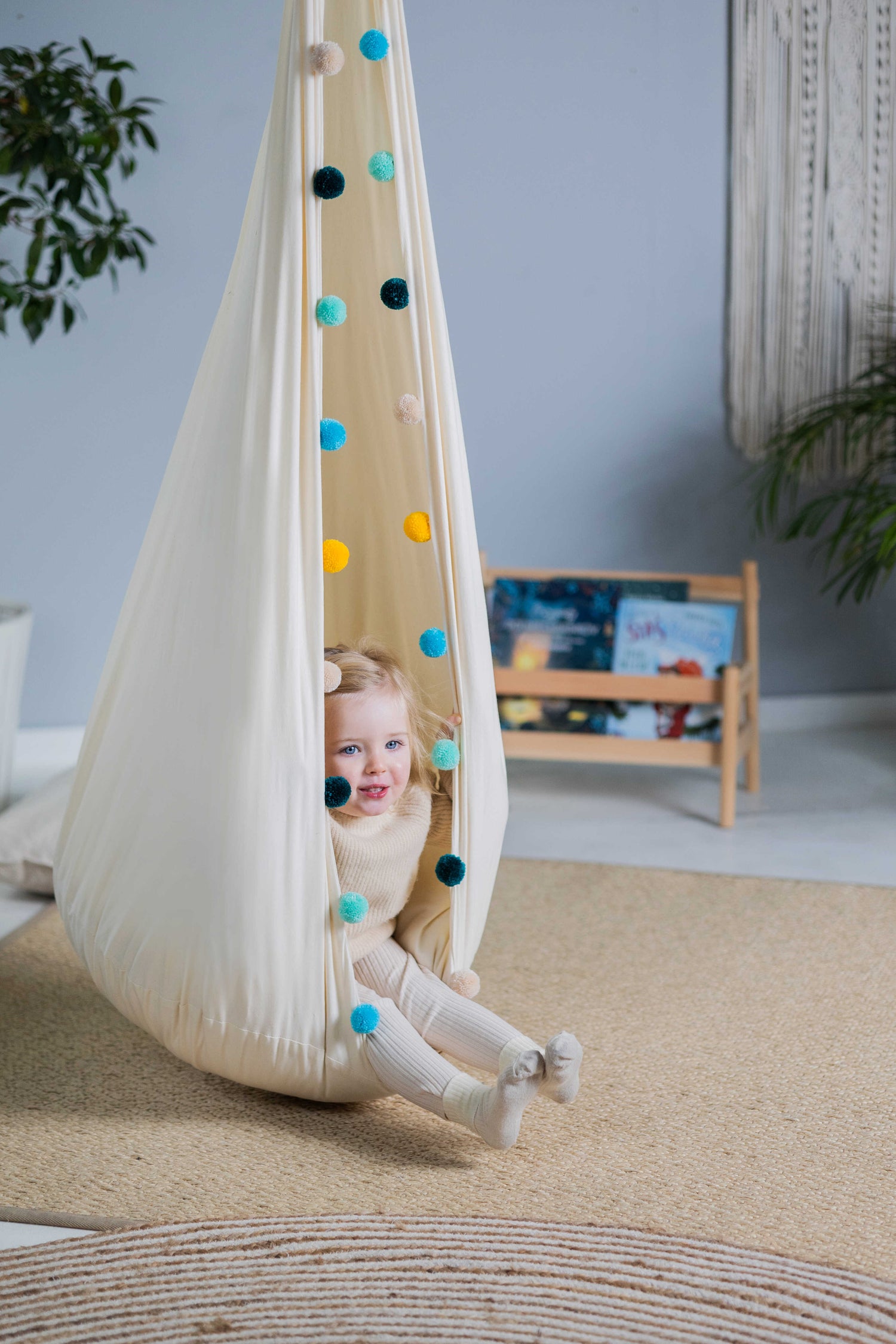 Altalena Cocoon per bambini - Arcobaleno