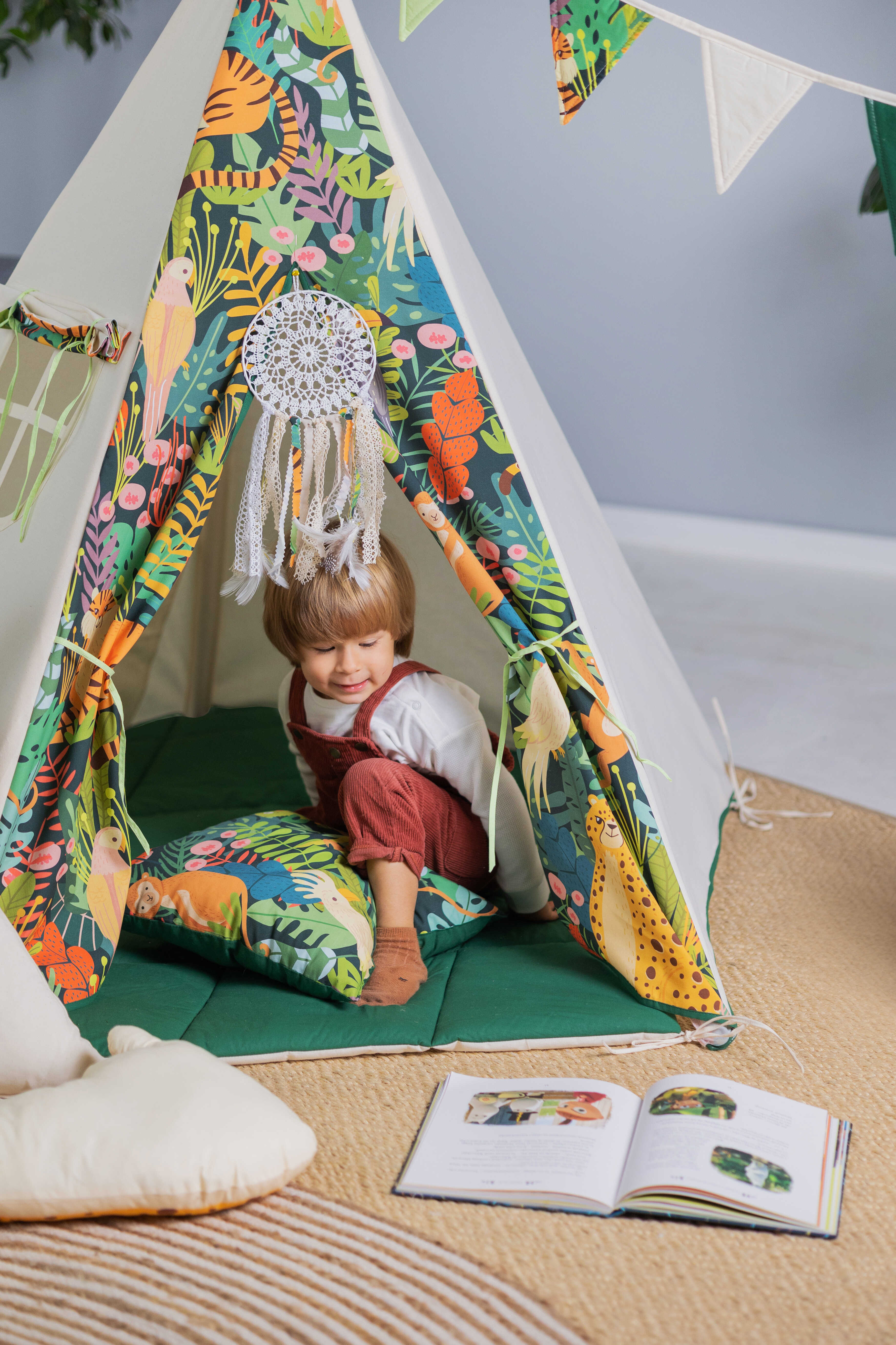 Kids Tipi Tent - Jungle Kingdom